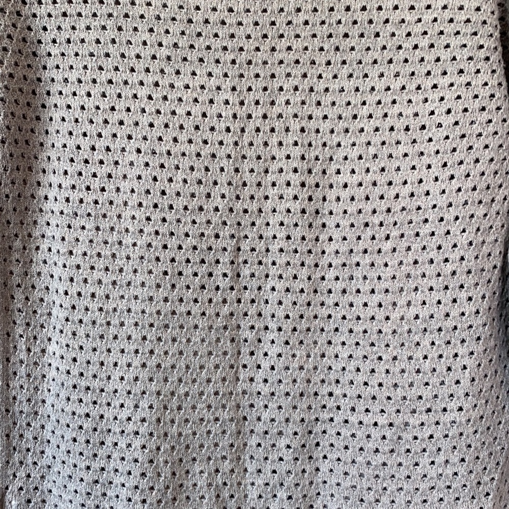 American Eagle Keyhole Tan Sweater sz Medium - Picture 8 of 9
